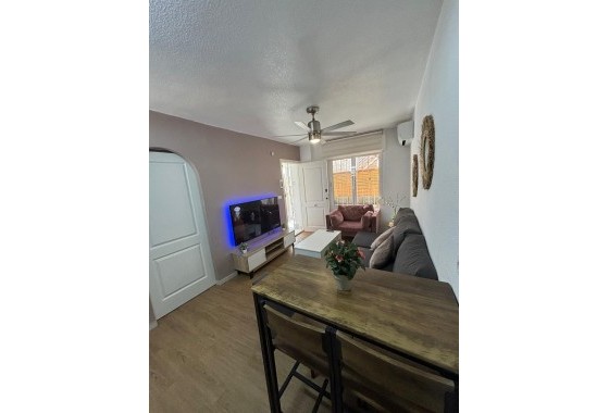Resale - Bungalow - Torrevieja - Los balcones