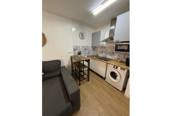 Resale - Bungalow - Torrevieja - Los balcones