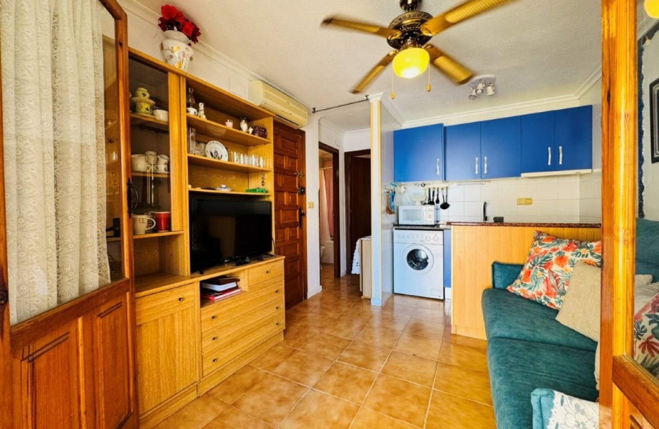 Resale - Apartment / flat - La Mata - Costa Blanca