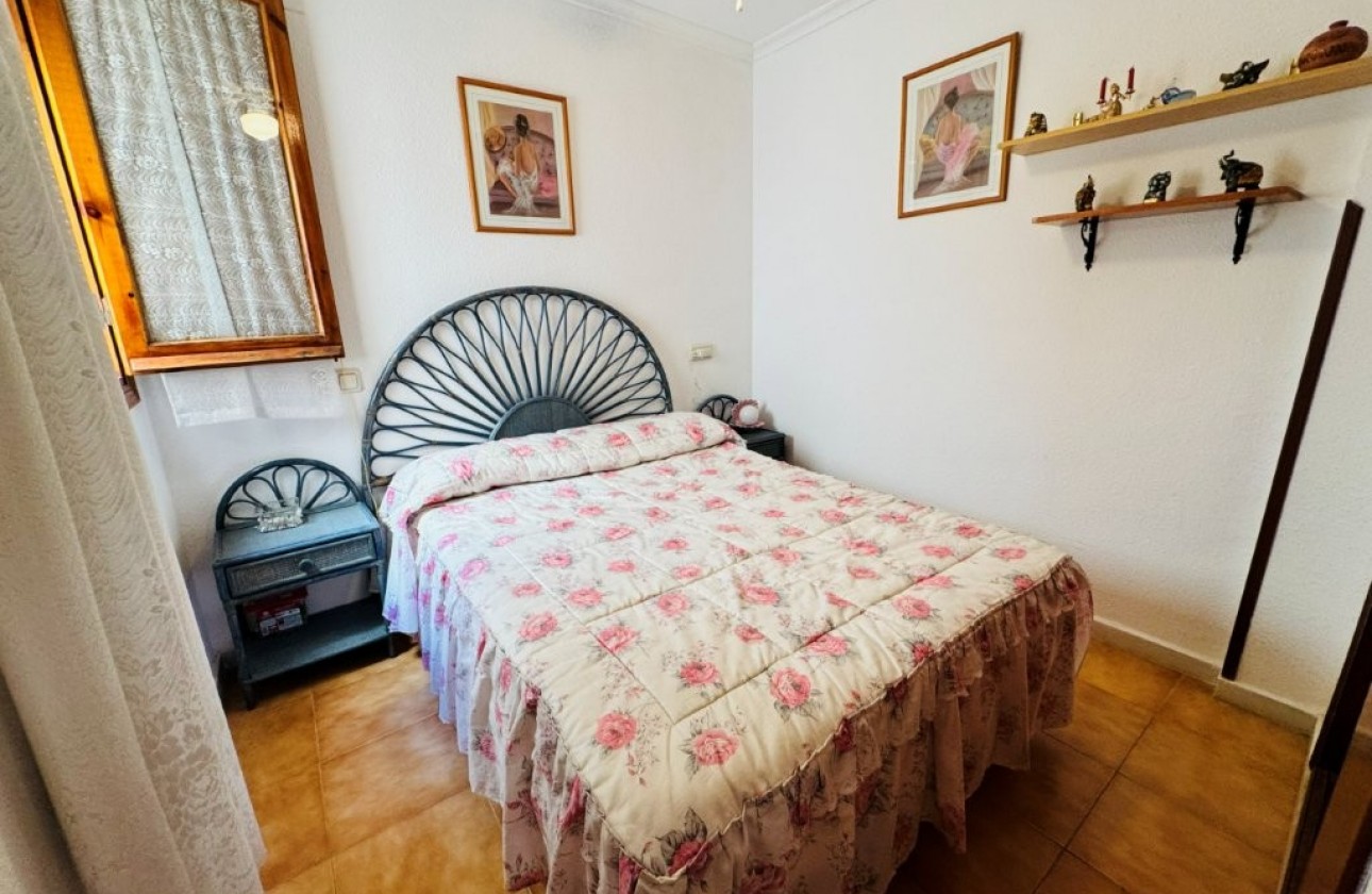 Resale - Apartment / flat - La Mata - Costa Blanca