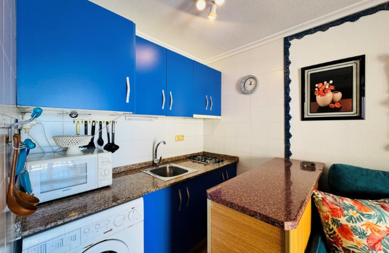 Resale - Apartment / flat - La Mata - Costa Blanca