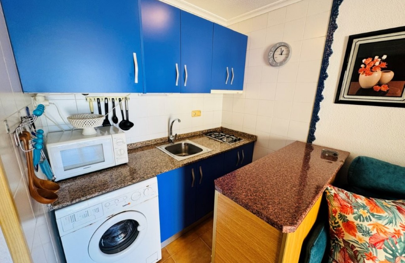 Resale - Apartment / flat - La Mata - Costa Blanca