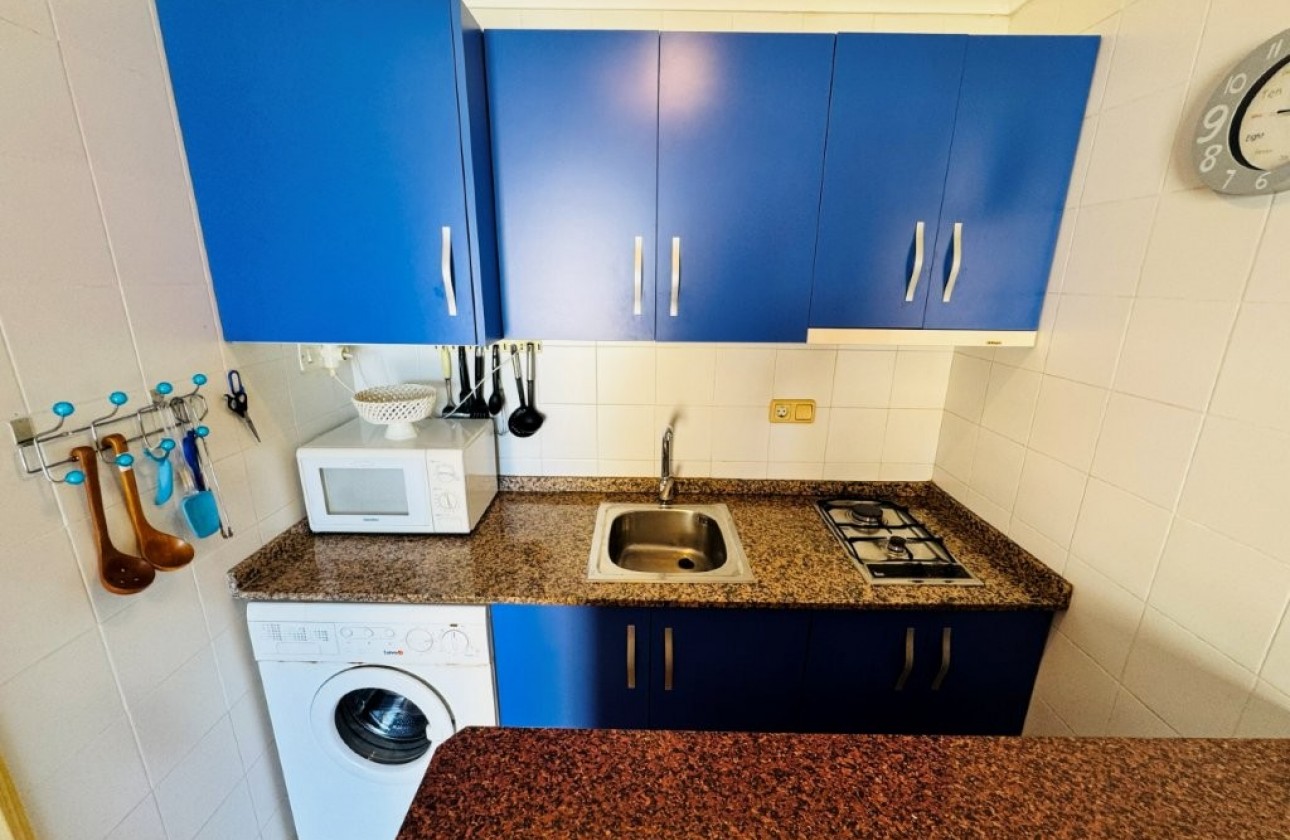 Resale - Apartment / flat - La Mata - Costa Blanca