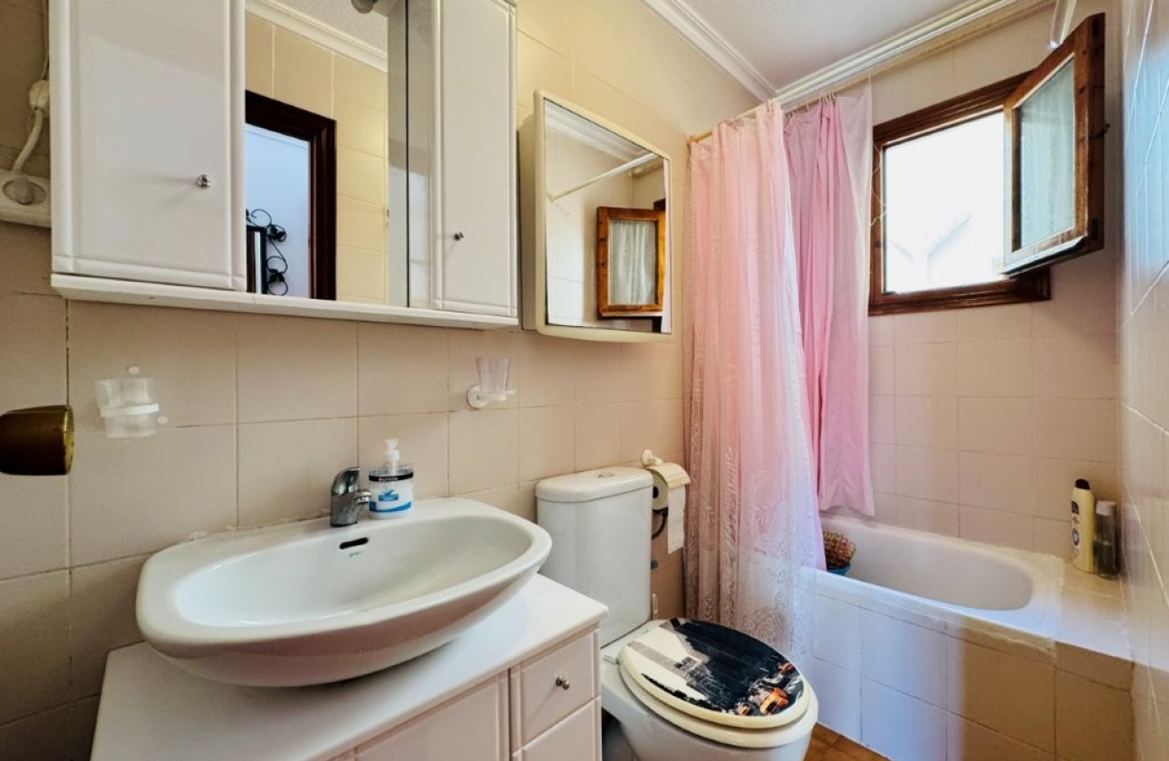 Resale - Apartment / flat - La Mata - Costa Blanca