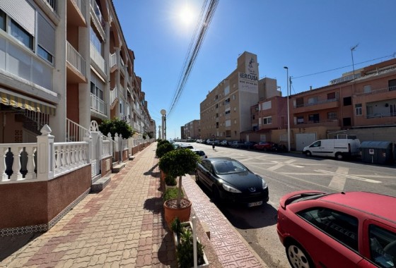Resale - Apartment / flat - La Mata - Costa Blanca