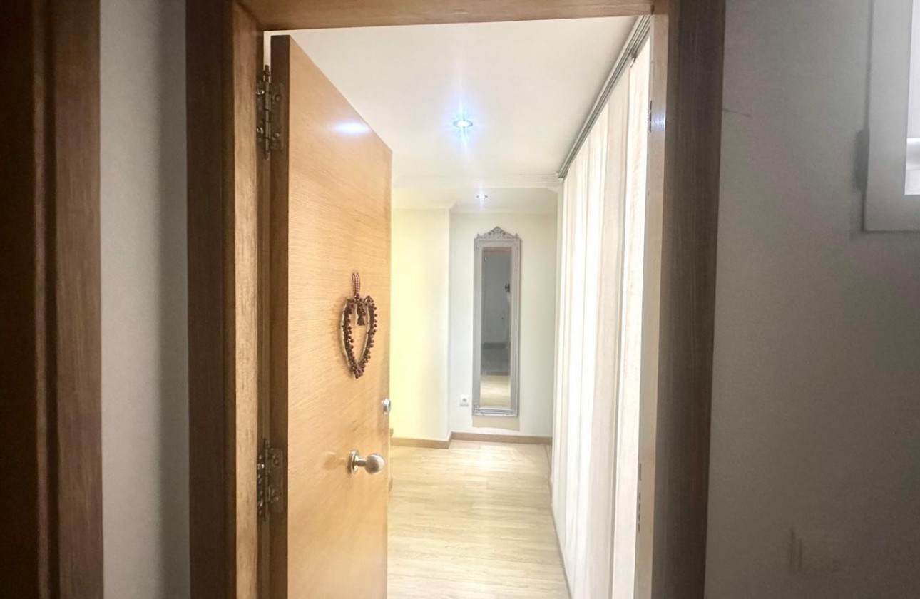 Revente - Appartement - Torrevieja - LA MATA