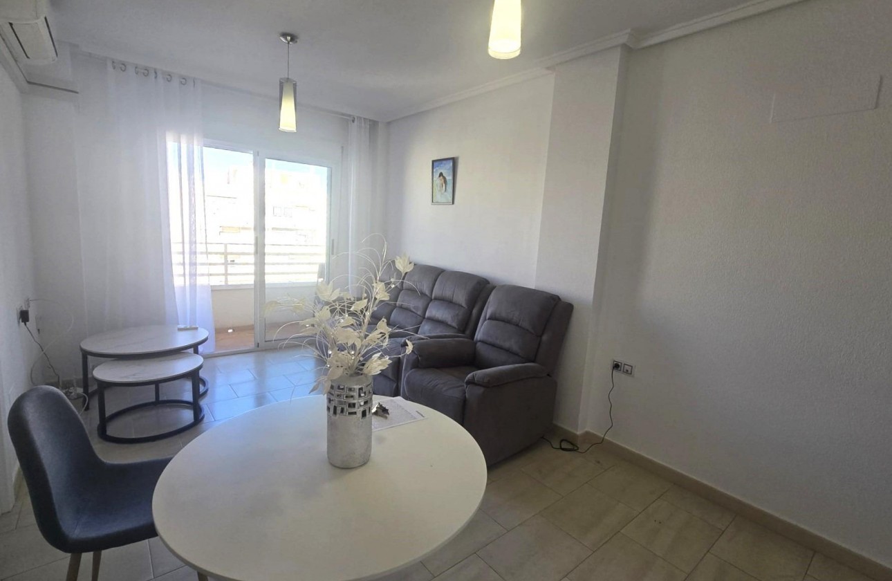 Resale - Apartment / flat - Torrevieja - Centro