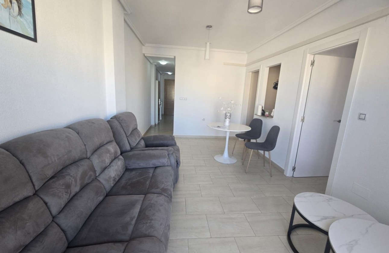 Resale - Apartment / flat - Torrevieja - Centro