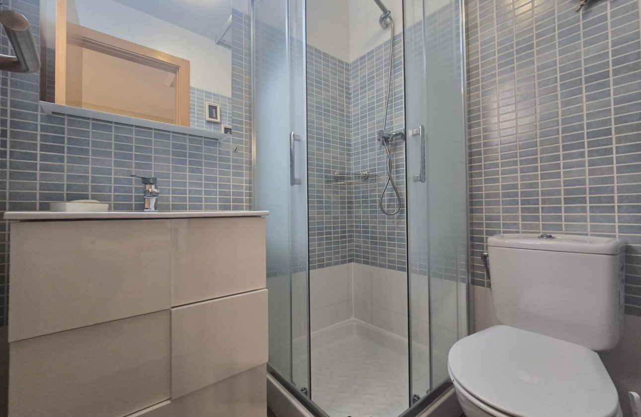Resale - Apartment / flat - Torrevieja - Centro