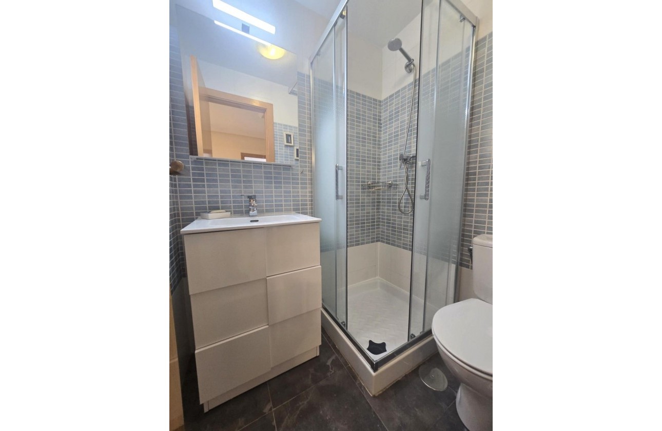 Resale - Apartment / flat - Torrevieja - Centro
