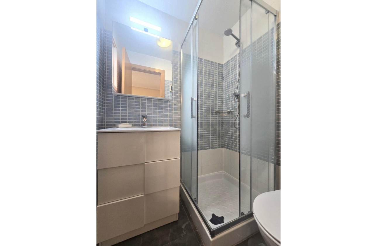 Resale - Apartment / flat - Torrevieja - Centro