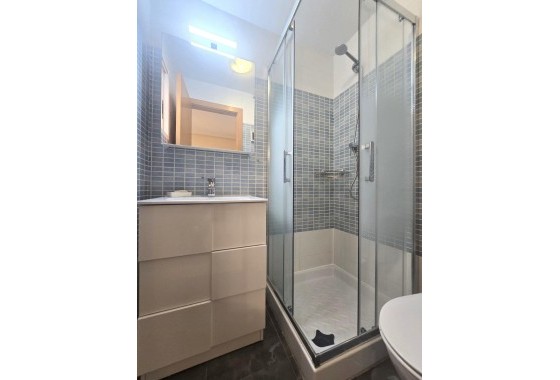 Resale - Apartment / flat - Torrevieja - Centro