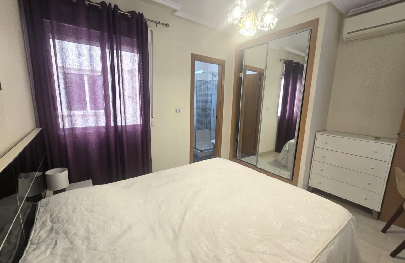 Resale - Apartment / flat - Torrevieja - Centro