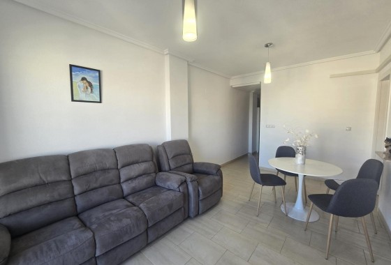 Resale - Apartment / flat - Torrevieja - Centro