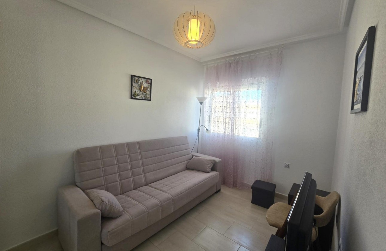 Resale - Apartment / flat - Torrevieja - Centro