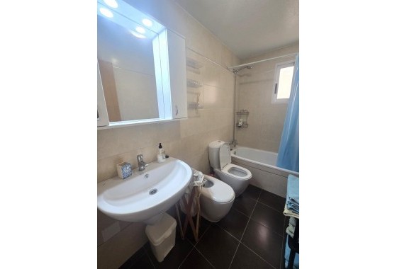 Resale - Apartment / flat - Torrevieja - Centro