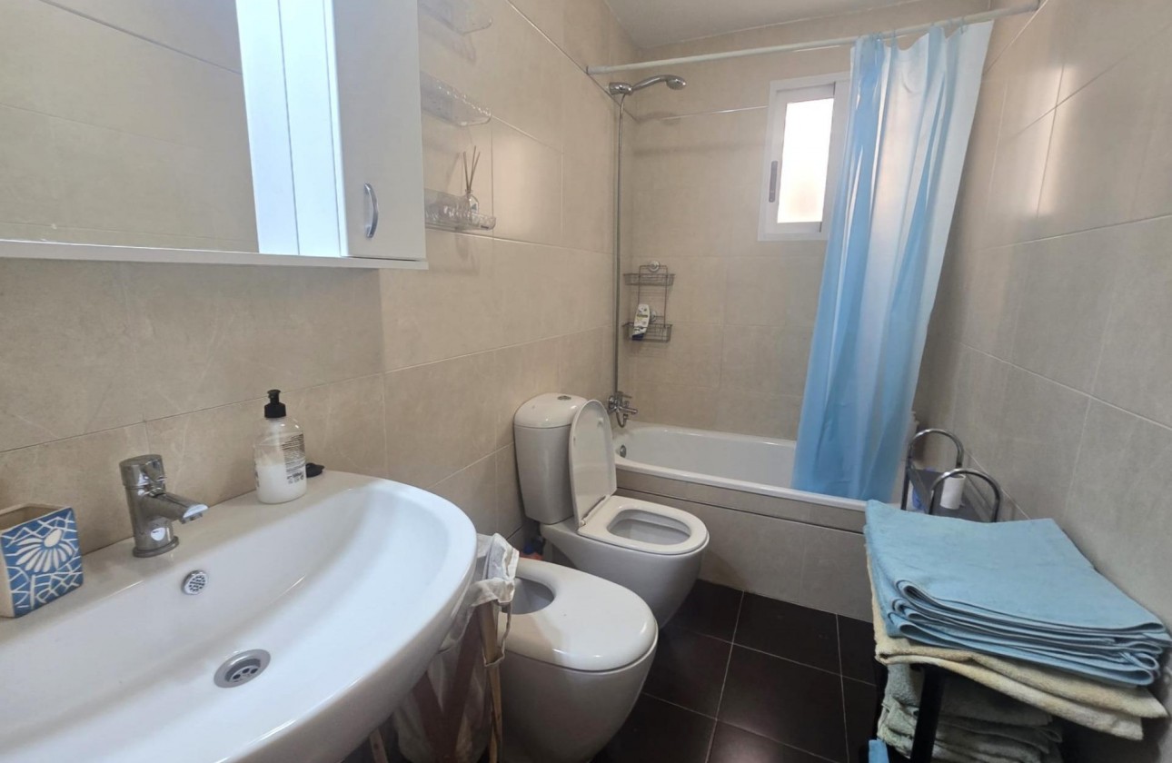 Resale - Apartment / flat - Torrevieja - Centro