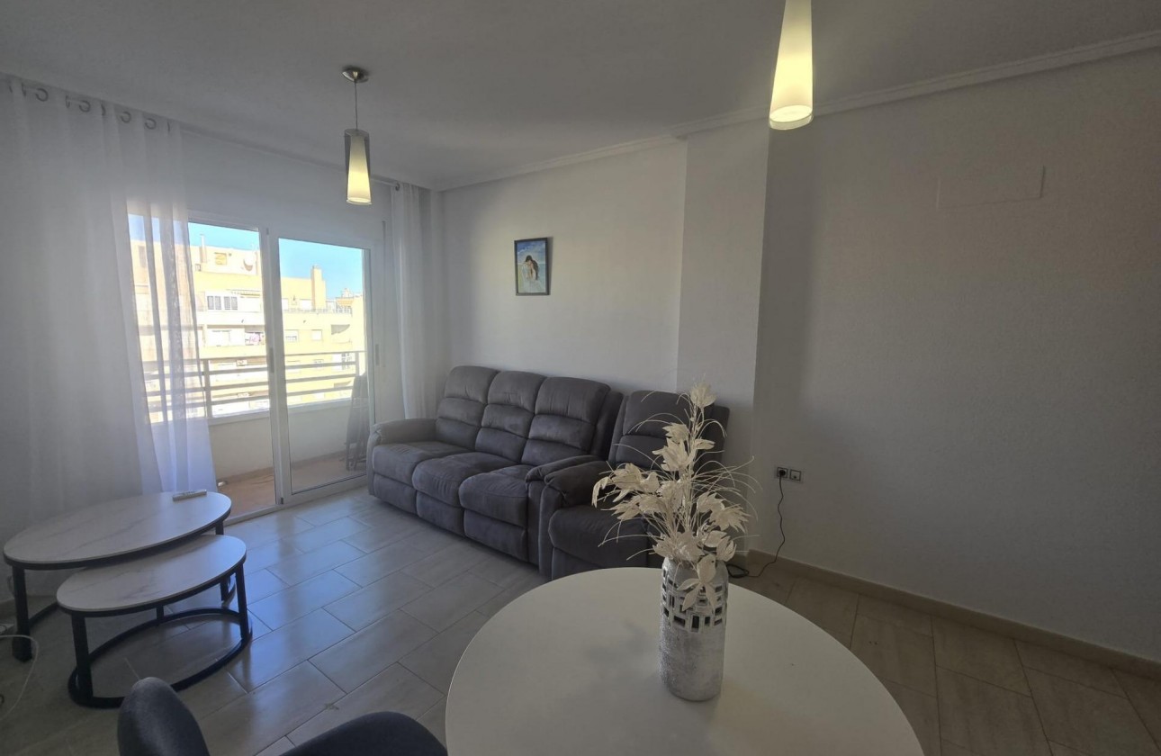 Resale - Apartment / flat - Torrevieja - Centro