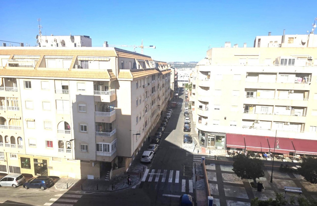 Resale - Apartment / flat - Torrevieja - Centro