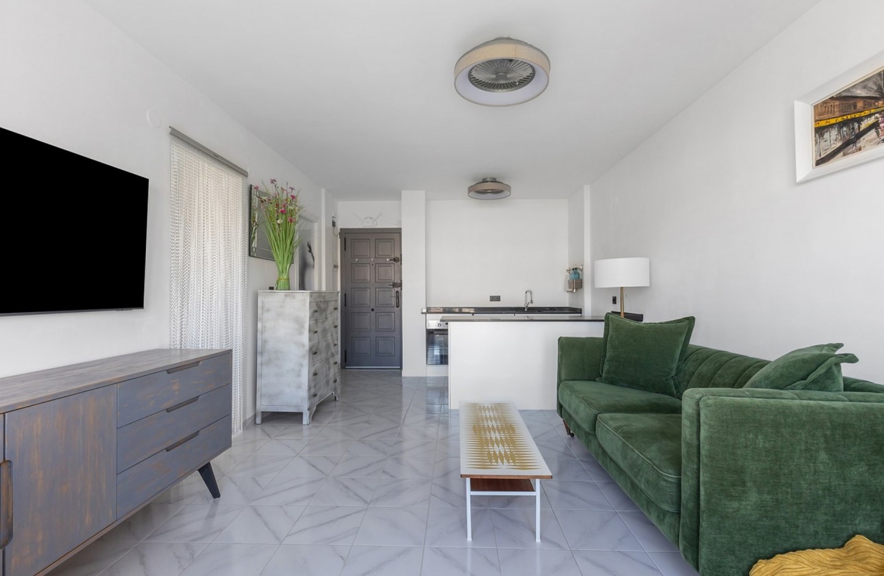 Resale - Apartment / flat - La Mata - Costa Blanca