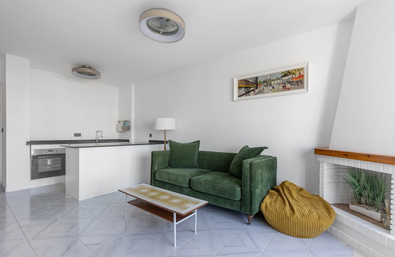 Resale - Apartment / flat - La Mata - Costa Blanca