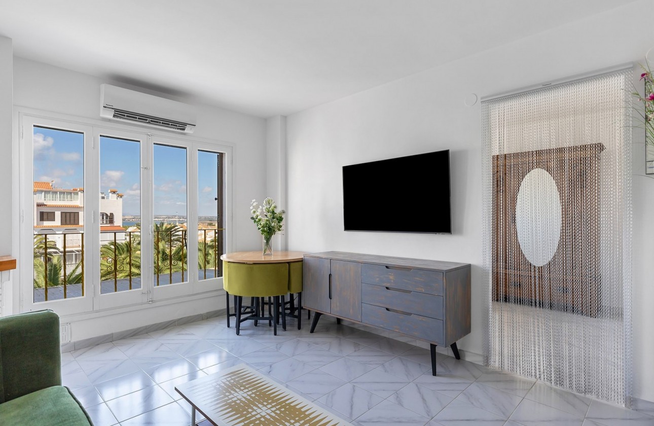 Resale - Apartment / flat - La Mata - Costa Blanca