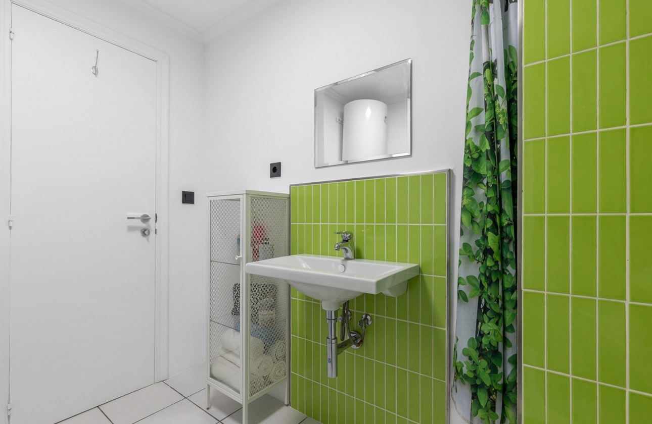 Resale - Apartment / flat - La Mata - Costa Blanca
