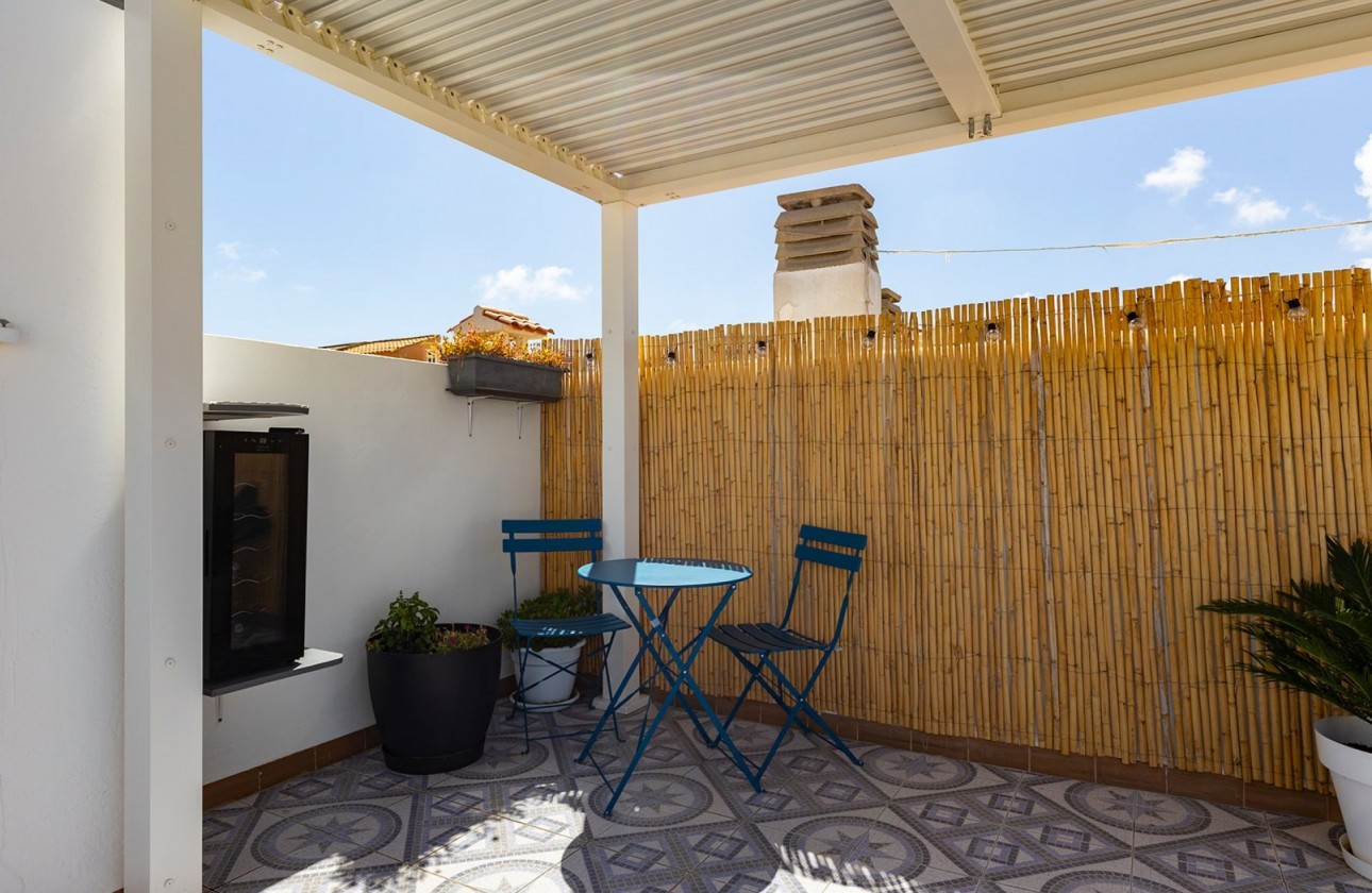 Resale - Apartment / flat - La Mata - Costa Blanca