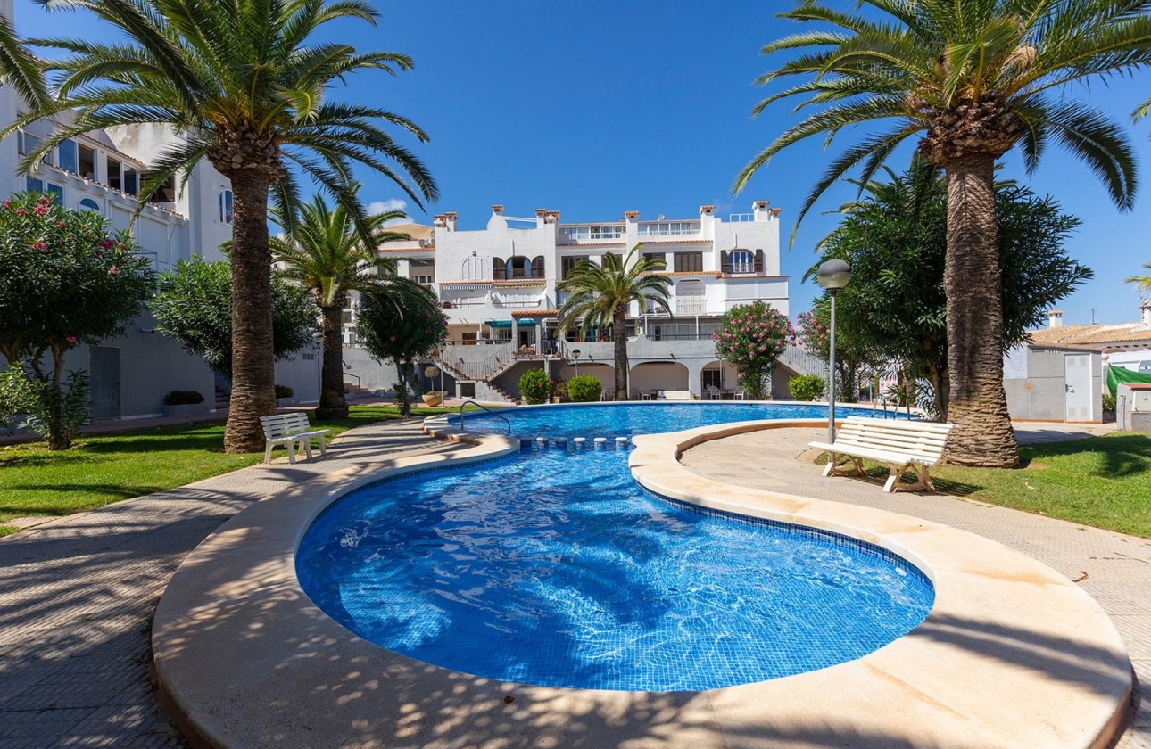 Resale - Apartment / flat - La Mata - Costa Blanca