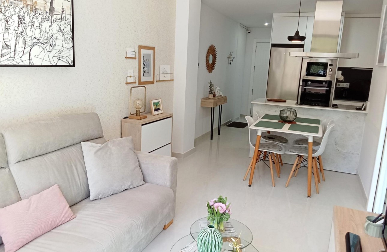 Resale - Apartment / flat - Torrevieja - Estacion de autobuses