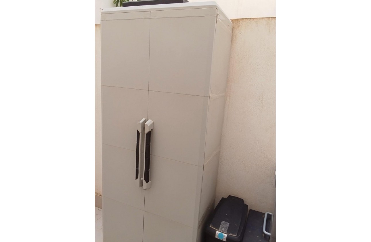 Resale - Apartment / flat - Torrevieja - Estacion de autobuses