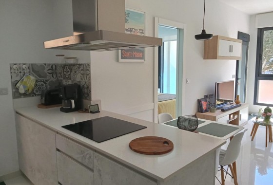 Resale - Apartment / flat - Torrevieja - Estacion de autobuses