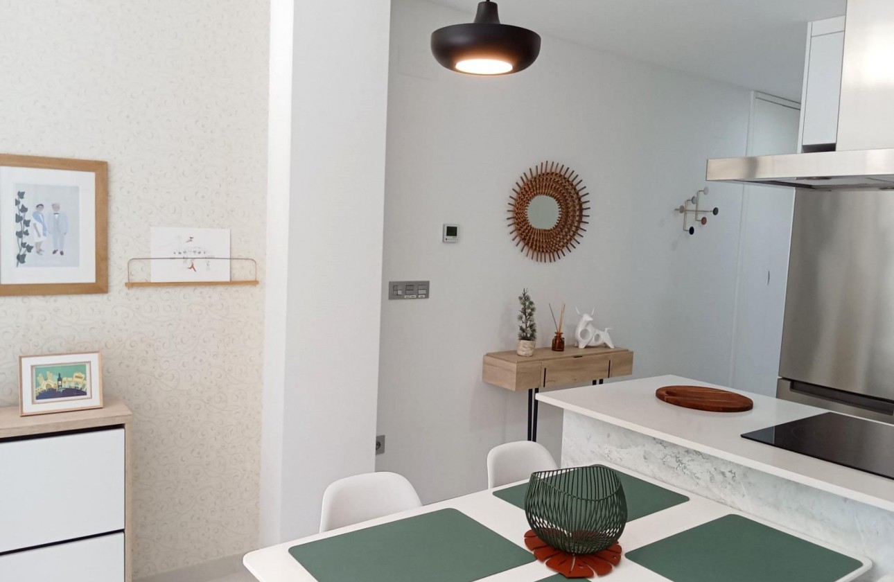 Resale - Apartment / flat - Torrevieja - Estacion de autobuses