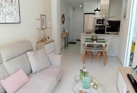 Resale - Apartment / flat - Torrevieja - Estacion de autobuses