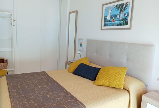 Resale - Apartment / flat - Torrevieja - Estacion de autobuses