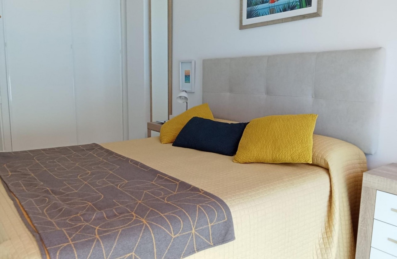 Resale - Apartment / flat - Torrevieja - Estacion de autobuses