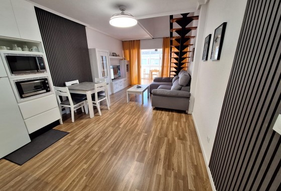 Resale - Apartment / flat - Torrevieja - Centro