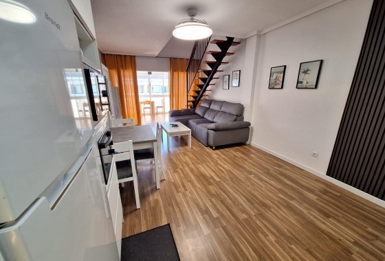 Resale - Apartment / flat - Torrevieja - Centro