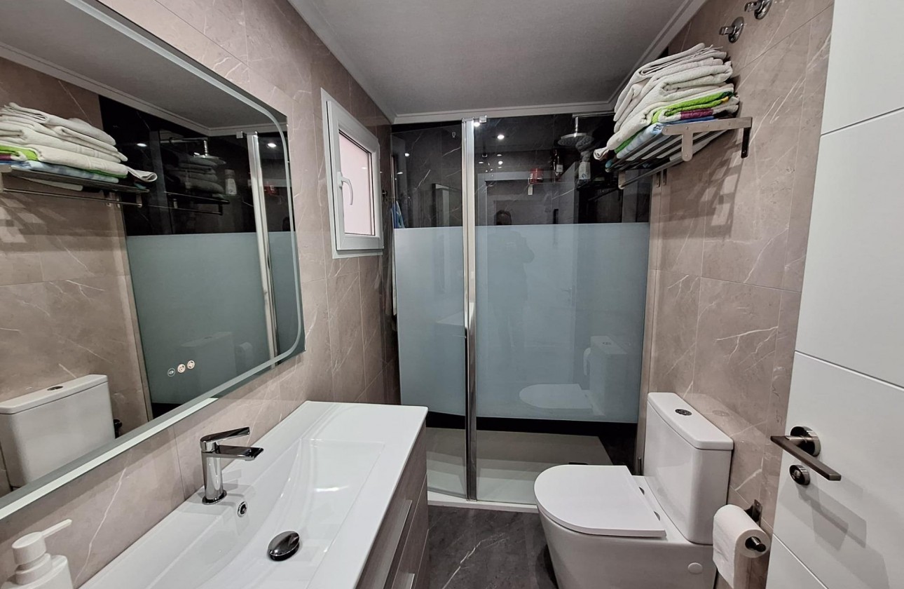 Resale - Apartment / flat - Torrevieja - Centro