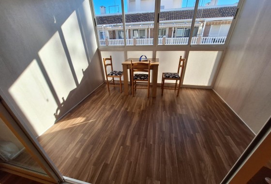 Resale - Apartment / flat - Torrevieja - Centro