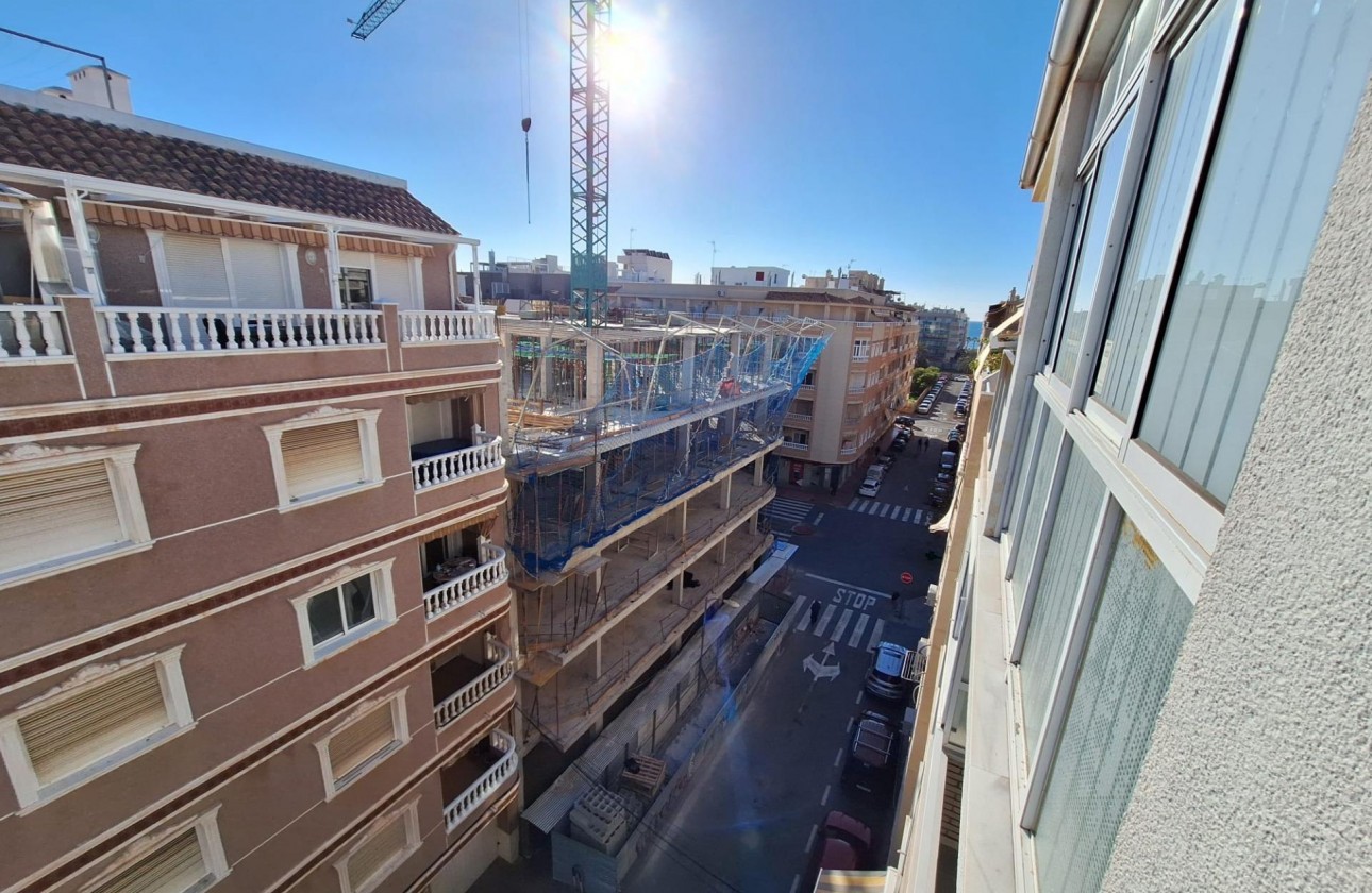 Resale - Apartment / flat - Torrevieja - Centro