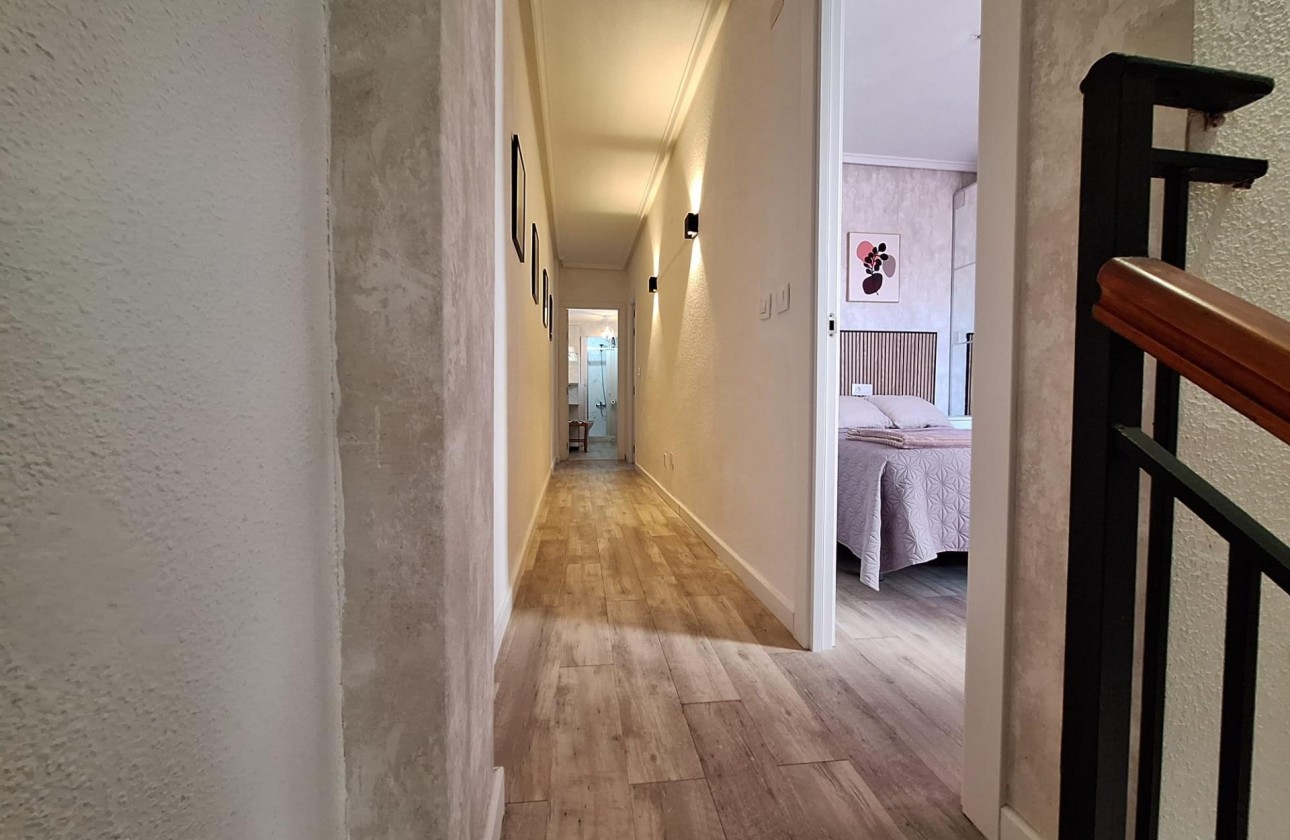 Resale - Apartment / flat - Torrevieja - Centro