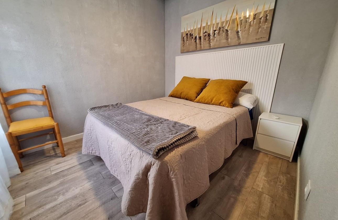 Resale - Apartment / flat - Torrevieja - Centro