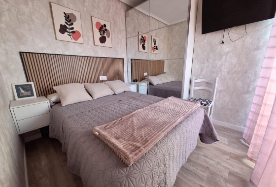 Resale - Apartment / flat - Torrevieja - Centro