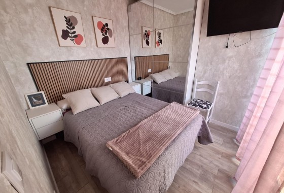 Resale - Apartment / flat - Torrevieja - Centro