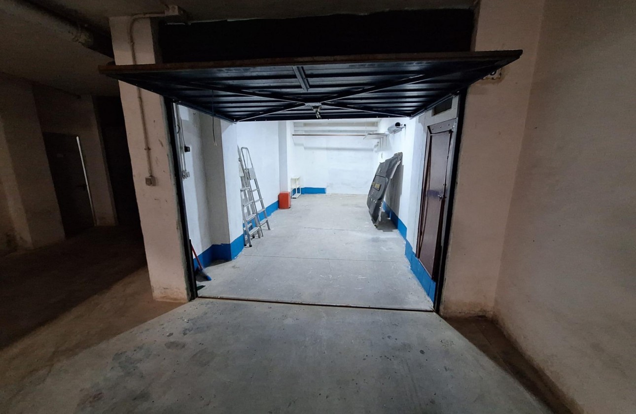 Resale - Apartment / flat - Torrevieja - Centro