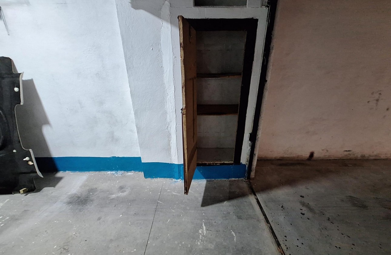 Resale - Apartment / flat - Torrevieja - Centro