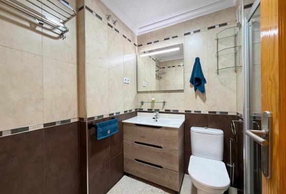 Resale - Apartment / flat - Torrevieja - Playa del Cura