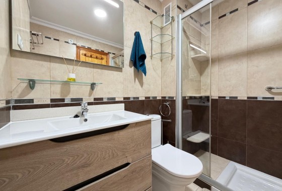 Resale - Apartment / flat - Torrevieja - Playa del Cura