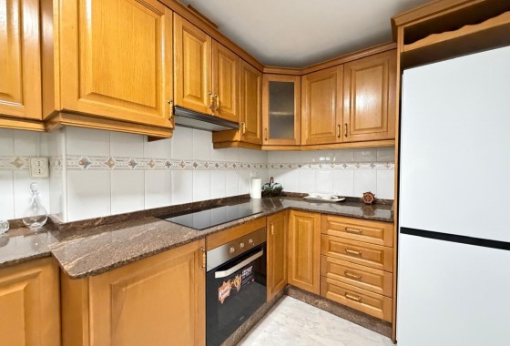 Resale - Apartment / flat - Torrevieja - Playa del Cura